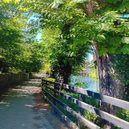 Annaswood B&B & Walking Tour Отель типа 