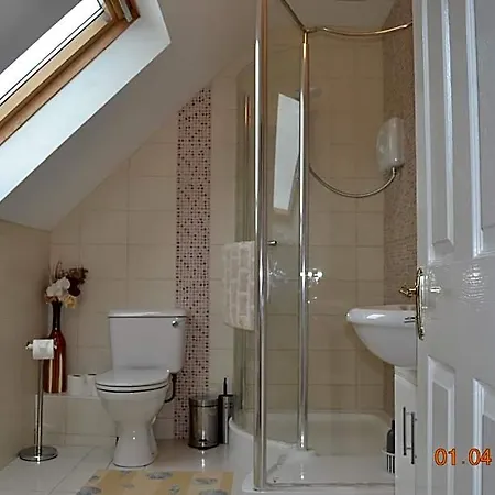 Bed & Breakfast Annaswood & Tours Cahir