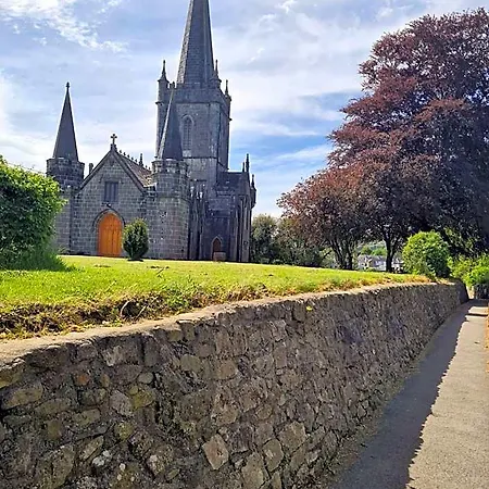 Annaswood & Walking Tour Bed & Breakfast Cahir
